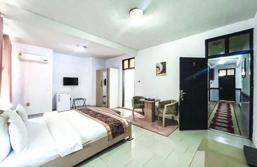 Mallam Hotel | Hill View Hotel McCarthy Hills