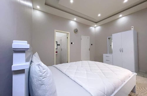 Prampram House | Empire Bay Beach Villa