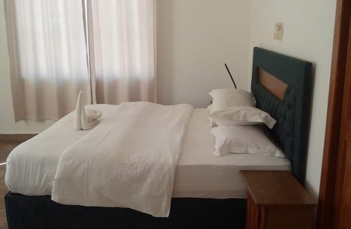 Apam Ski Chalet | Solent Villas Resort