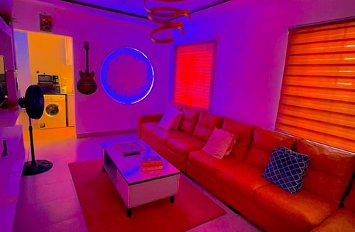 Sakumono Apartment | Paris homestay