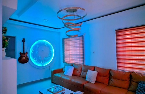 Sakumono Apartment | Paris homestay