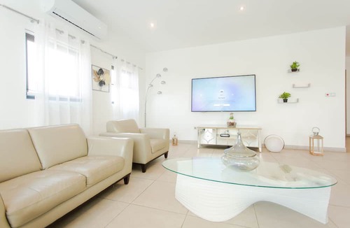 Labadi Apartment | Accra Luxury Apartments at Pine Court