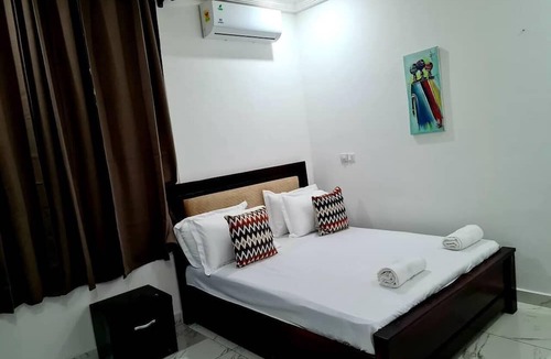 Adenta Apartment | Cozy,Quiet & Fantastic- Close to Highway - Parking