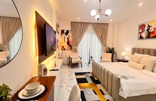 Accra Apartment | Peravi Suites at The Essence