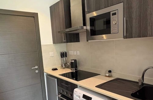 Cantonments Apartment | Embassy Gardens Studio