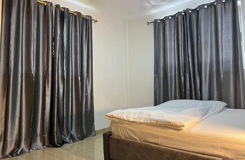 Accra Condo | Luxury 2-Bedroom Suite in Lapaz/New Achimota