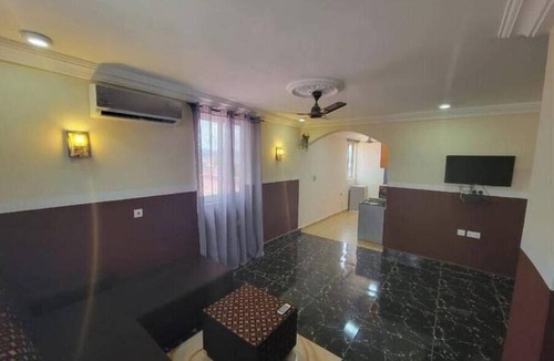 Pokuase Apartment | Lovely Exctv Apartment with Water Heater @Pokuasi