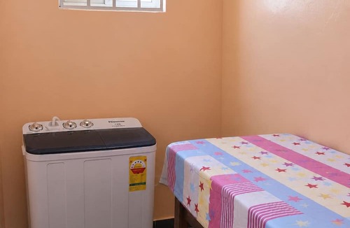 Teshie Hotel | Central Private Family 5BR Wi-Fi Lounge Free Park