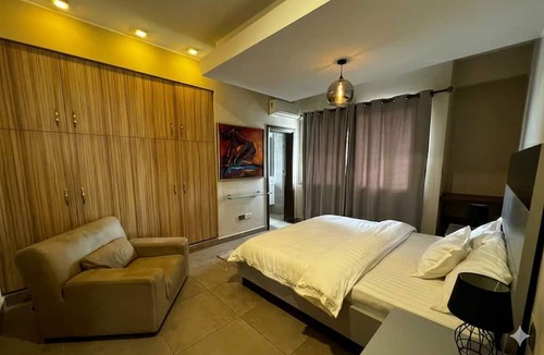 Osu Apartment | 15minutes Away From The Airport! Cozy 2Bedroom apartment in Accra Osu Oxford St