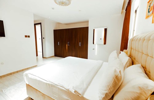Kumasi Apartment | Veronique Heights