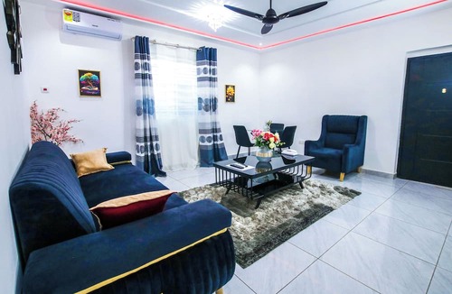 Accra Apartment | De Ace Court