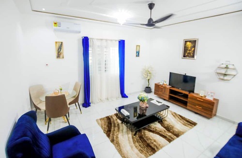 Accra Apartment | De Ace Court