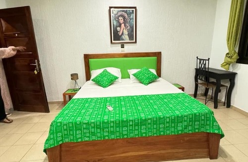 Lome Apartment | Lome Bamboo Lodge