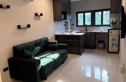 North Legon Apartment | Modern 1-bedroom apartment in Accra, walking distance to shopping and dining
