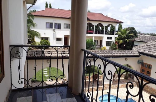 Ejisu Villa | Villa Sankofa