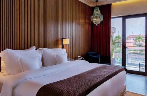 Osu Klottey Hotel | Emmanuel Hotel