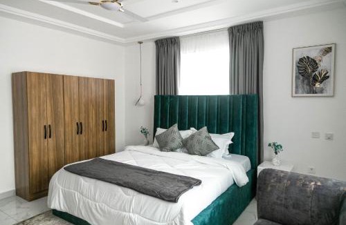 Oyibi Hotel | Sunrise Cave