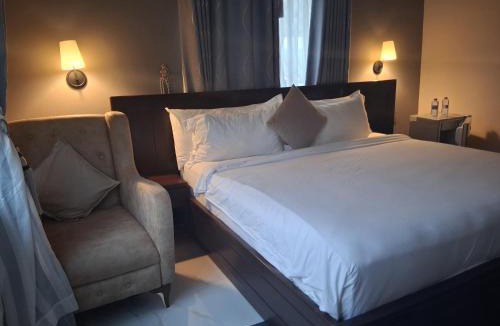 North Tongu Hotel | Snl Mountain View Hotel