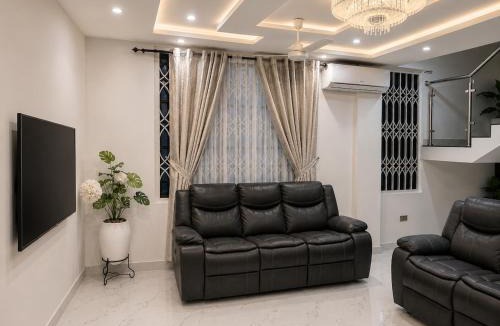 Accra House | Kingdom homes