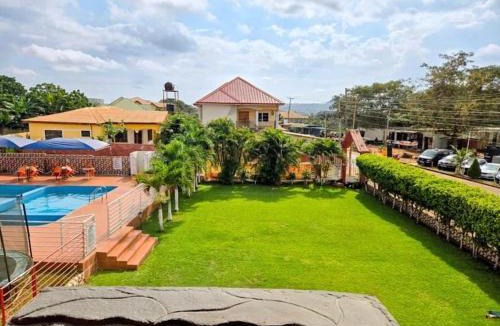 Labadi Hotel | Mr smith hotel