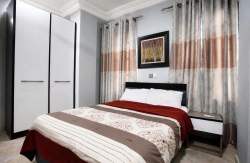Ogbodjo Apartment | Maame's Court Apartments Spacious East Legon Stays