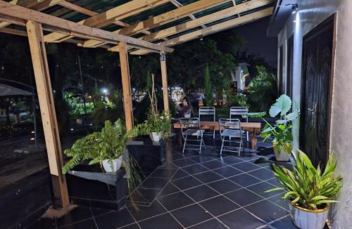 Kyebi House | Foasis lodge kyebi gh