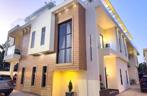 Kwabenyan Apartment | Rosedale luxury apartment
