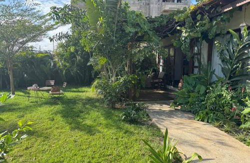 Bono East Region Apartment | Alaya's stunning studio with a beautiful garden