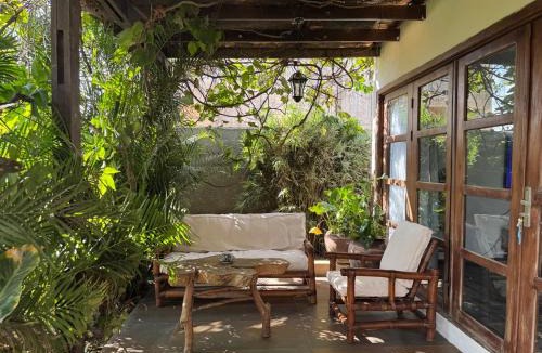 Bono East Region Apartment | Alaya's stunning studio with a beautiful garden