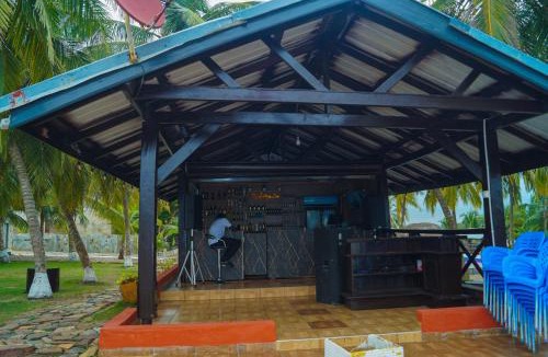 Prampram Hotel | Ed's Cottage