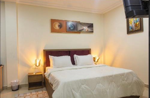 East Legon Hotel | Sasselo hotel limited