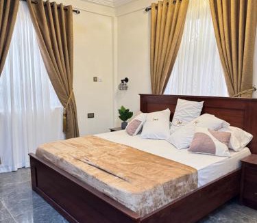 Kubease Hotel | Tusand Hotel