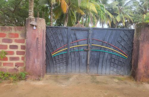 Winneba House | Sea Breeze Village Lodge