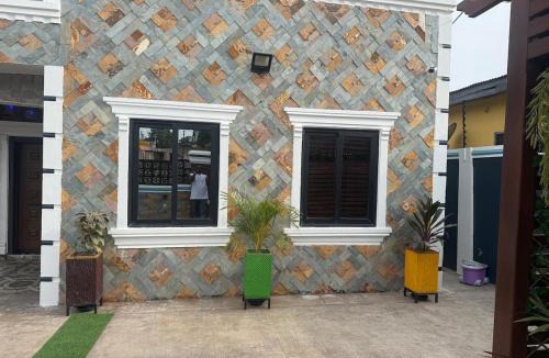 Kasoa Apartment | Stylish luxurious 3 bedroom home in Kasoa
