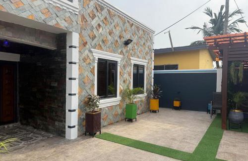 Kasoa Apartment | Stylish luxurious 3 bedroom home in Kasoa
