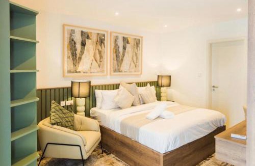 Accra Hotel | Miusic Properties