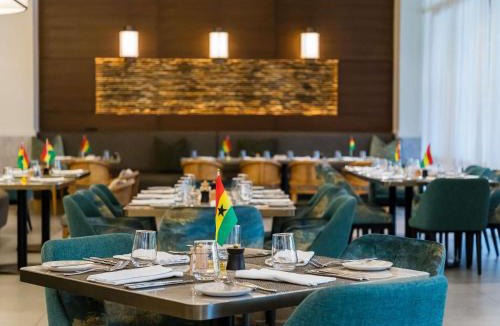 Victoria Borg Hotel | Mövenpick Ambassador Hotel Accra