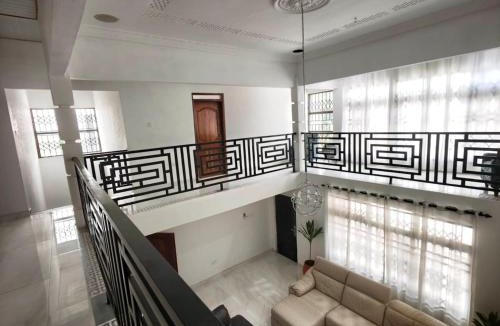 Elmina Cabin | Spacious Home , Villa not far from beach