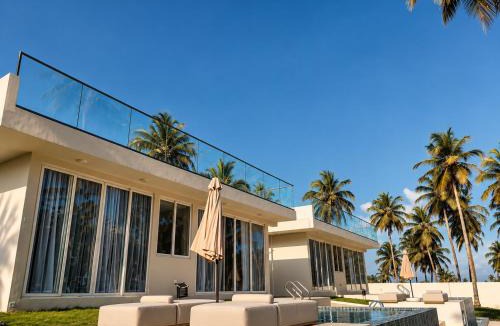 Komenda House | Private Oceanfront Estate | Elmina/Komenda