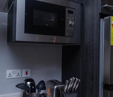 Pru Apartment | Airport City 2BR at Loxwood