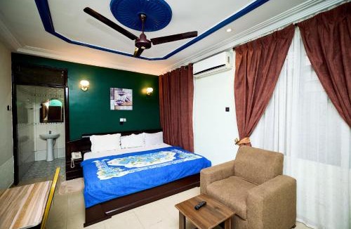 Ejisu Hotel | chikays plaza