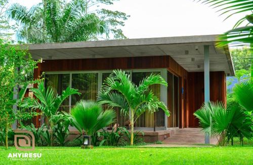 Teshie Resort | Ahyiresu Farmhouse Resort