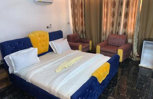 Oda Hotel | Isaac Palace Hotel