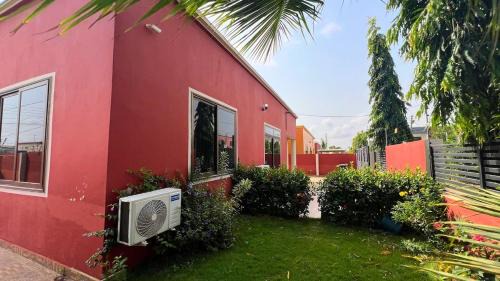 Accra Apartment | FranGee gold house with cool breeze & solar backup