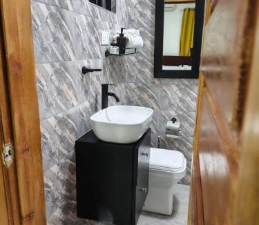 Aburi Hotel | Da Palm boutique resort