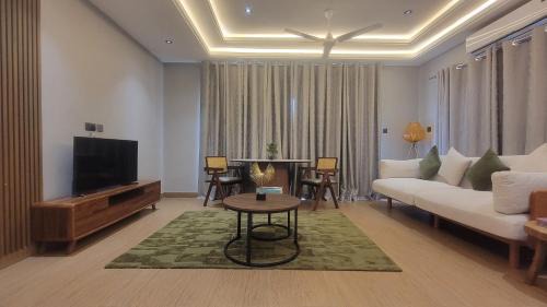 Obosomase Bed & Breakfast | Holyland City