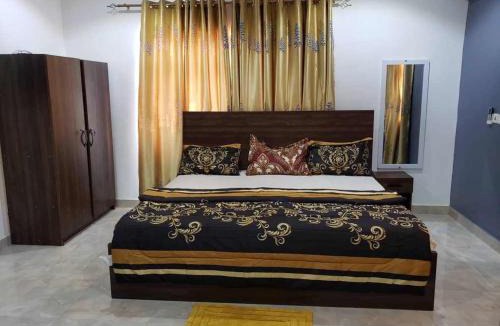Ashaiman House | EdJames Lodge
