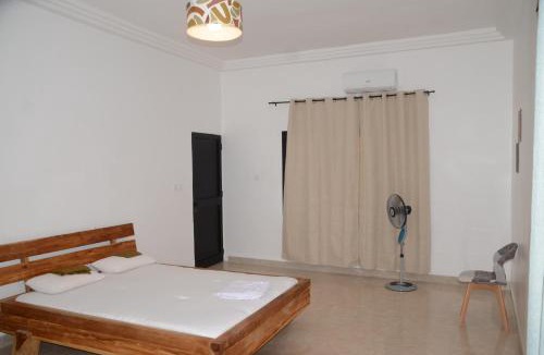 Lome Villa | VILLA ÉKÉ Baguida plage