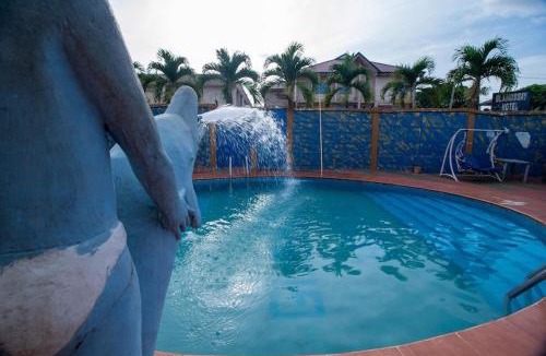 Sunyani Hotel | GLAMOSSAY HOTEL LIMITED SUNYANi