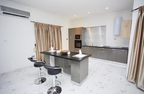 Wa Hotel | Damfed Lodge